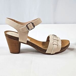 Cream Leather Sandals with Braided Detail